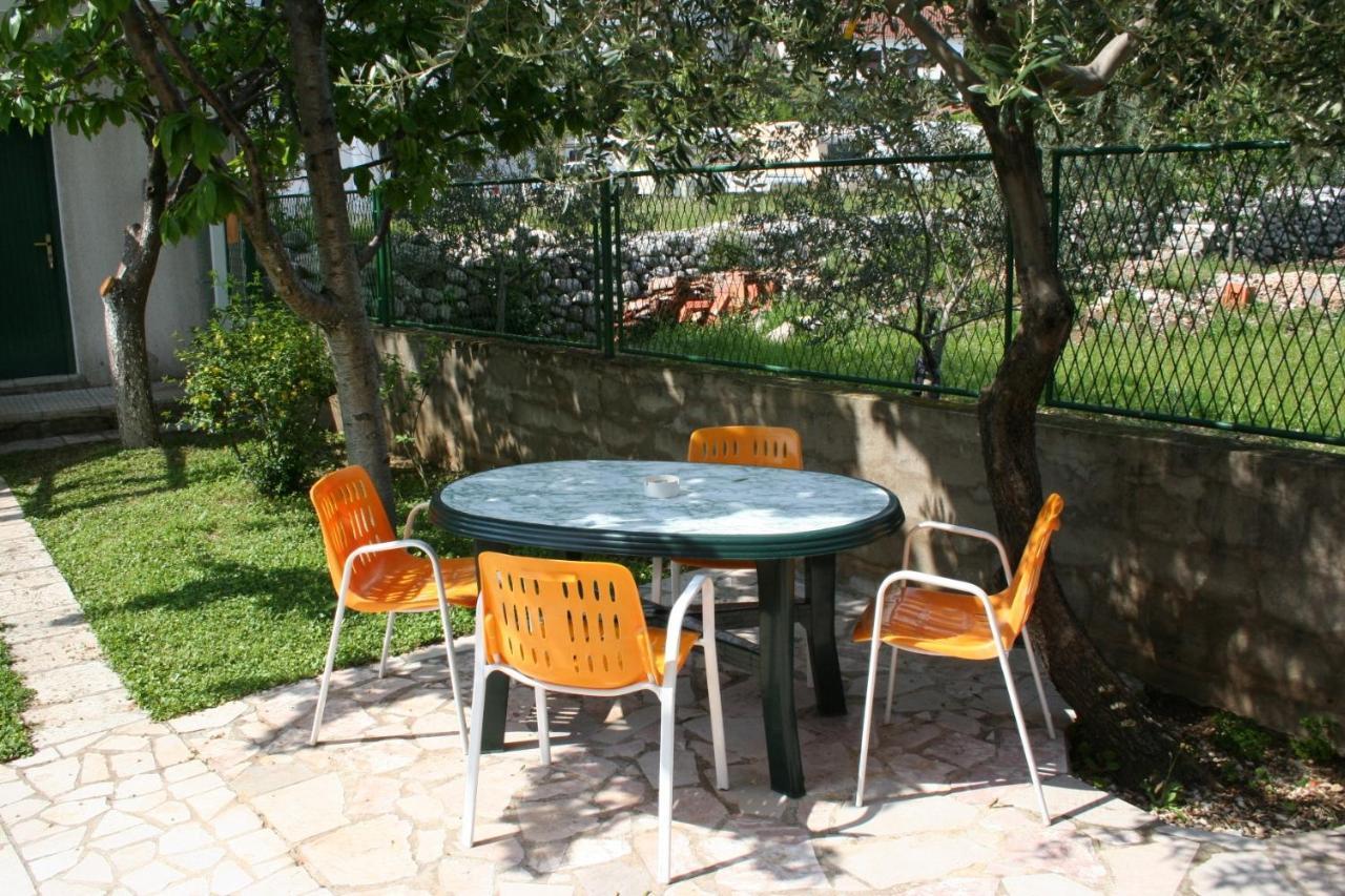 Apartments And Rooms By The Sea Zaostrog, Makarska - 2661 외부 사진